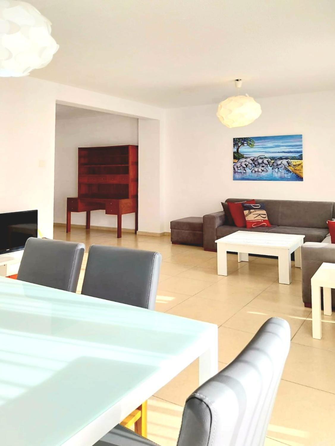 Sun Tower 101 Apartment Limassol Luaran gambar