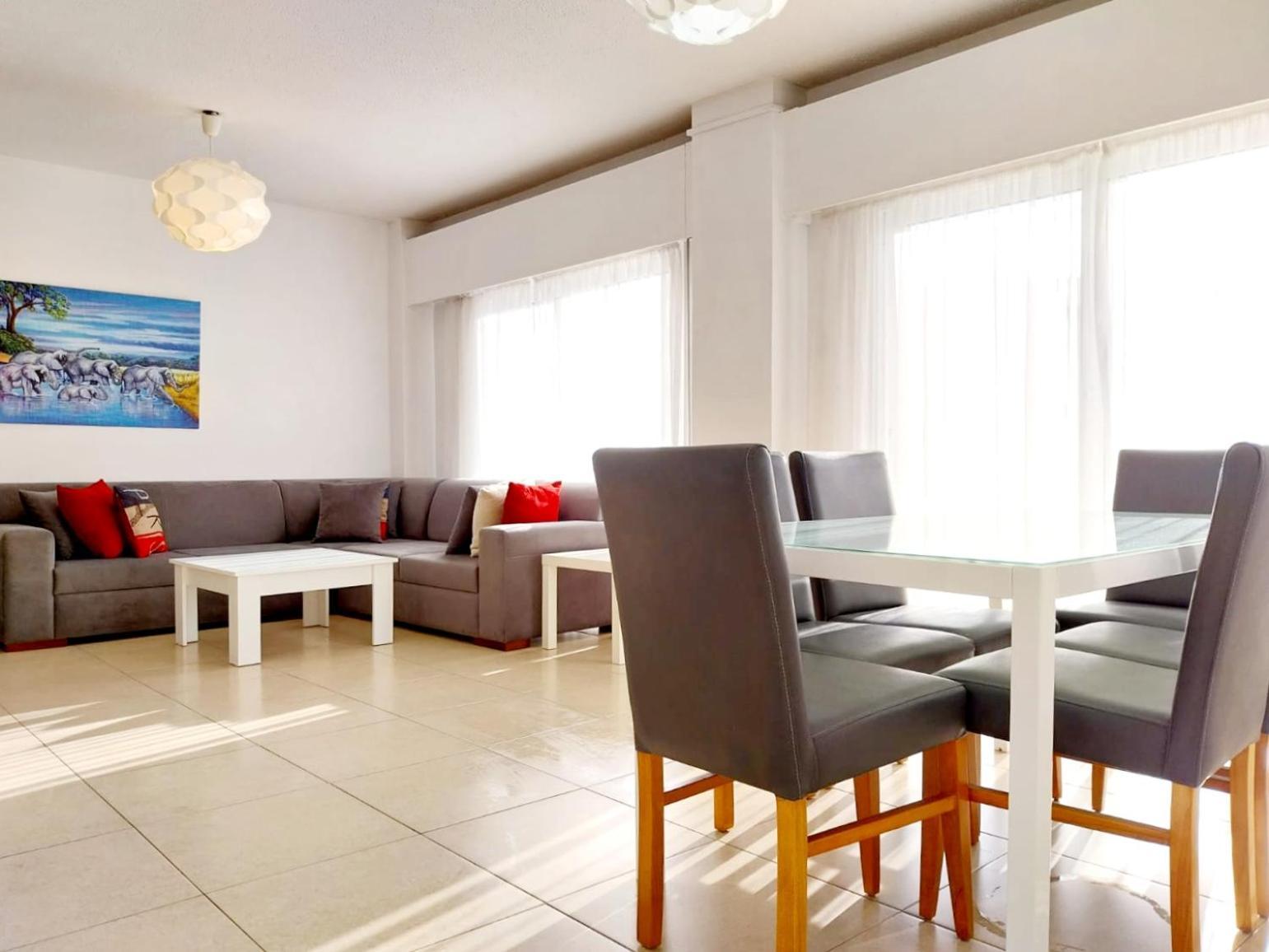 Sun Tower 101 Apartment Limassol Luaran gambar